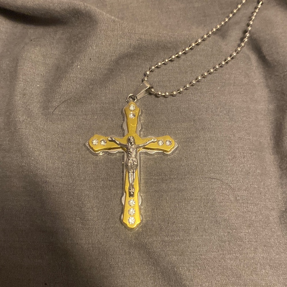 For men or women, stainless steel vintage cross pendant necklaces